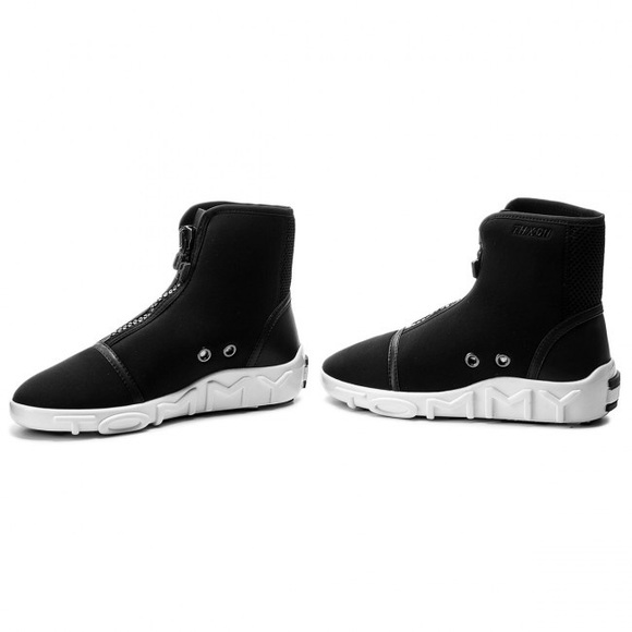 Make offer Hilfiger collection boots by Gigi Hadid - Picture 3 of 8